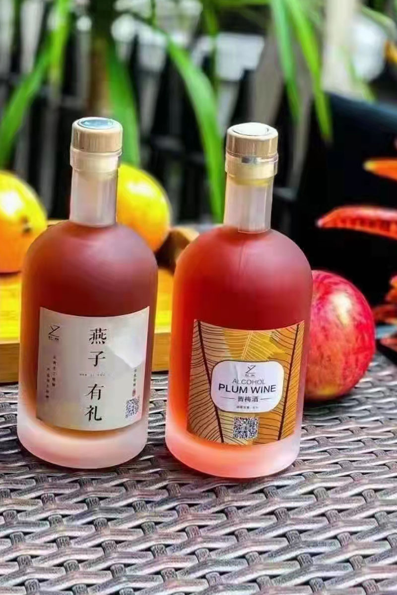 Fruit wine bottle